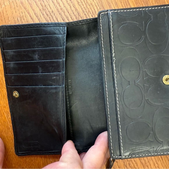Coach Leather Wallet Black BiFold Snap Wallet Very Nicely Nice - Picture 5 of 11